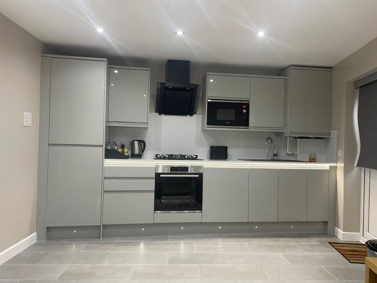Goodmayes One Bedroom Apartment מראה חיצוני תמונה